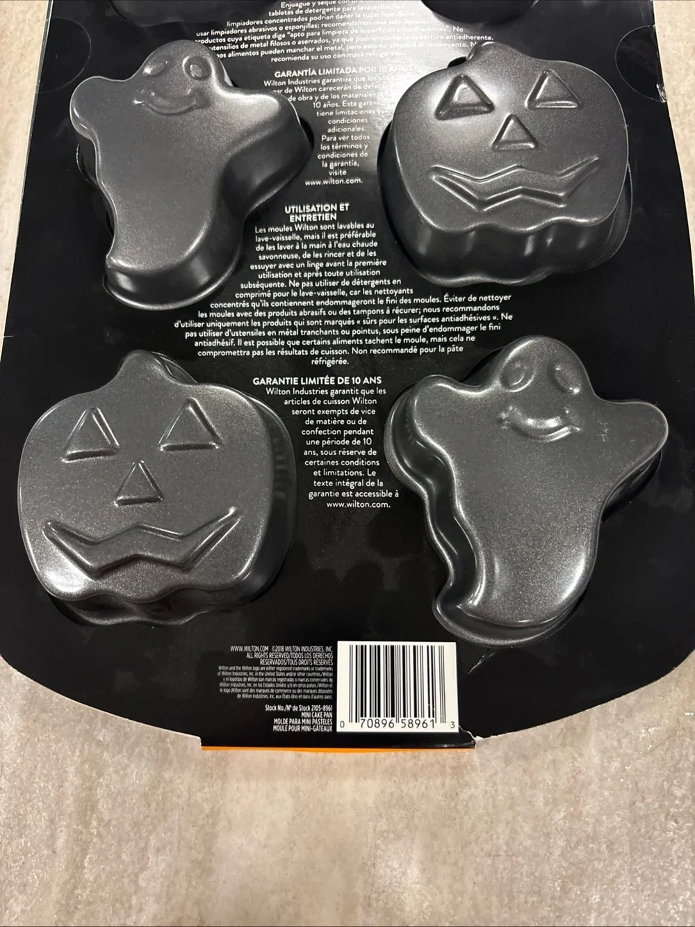 Wilton 6 Cavity Ghost And Jack O Lantern Mini Cake Pan #2105-8961 Non-Stick